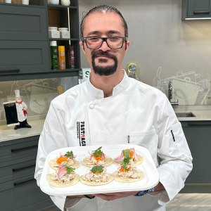 آرا كيورك ساركسيان