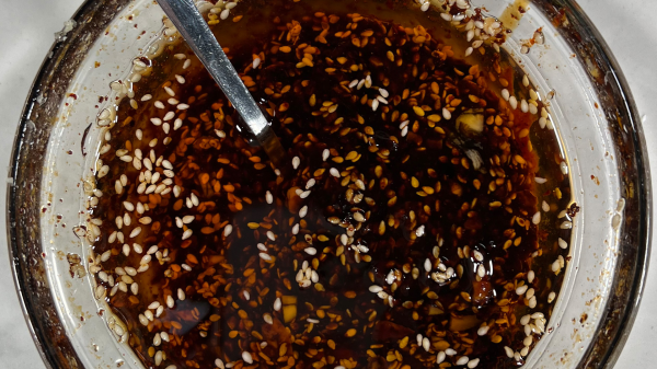 صلصة الزيت بالثوم والفلفل