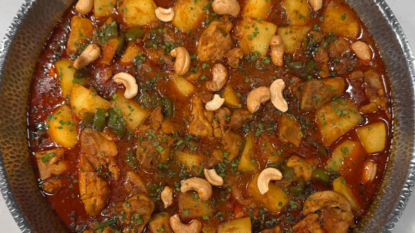 يخنة الدجاج مع البطاطا