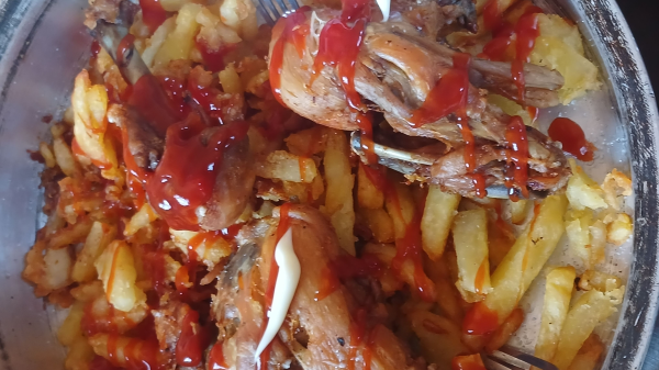 دجاج بروستد سريع بطريقة شيف مؤمن العيسى دجاج بروستد سريع بطريقة شيف مؤمن العيسى