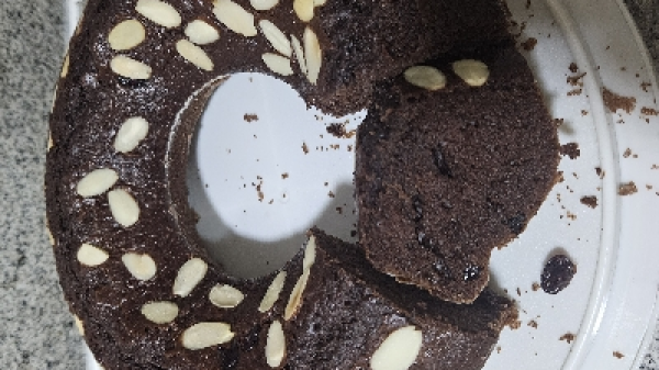 كيك الشوكولا مع التوت البري كيك الشوكولا مع التوت البري