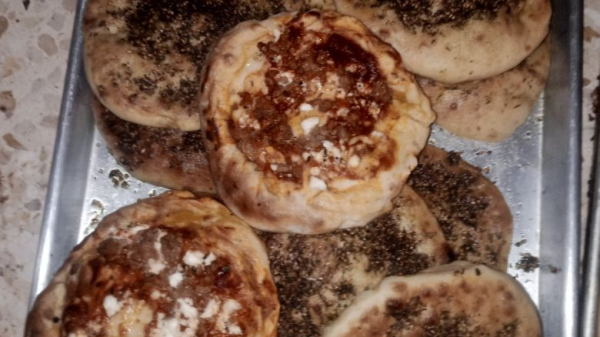 مناقيش زعتر مناقيش زعتر