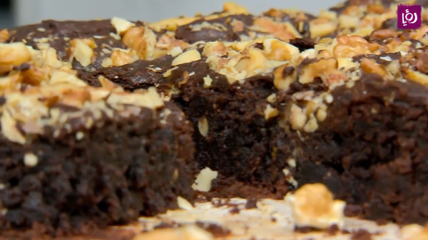 براونيز الحلاوة بالطحينية براونيز الحلاوة بالطحينية